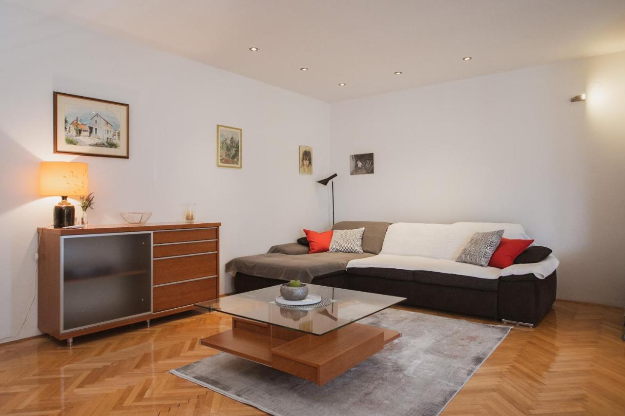 Comfort Sea View Apartment Dugi Rat Exterior photo